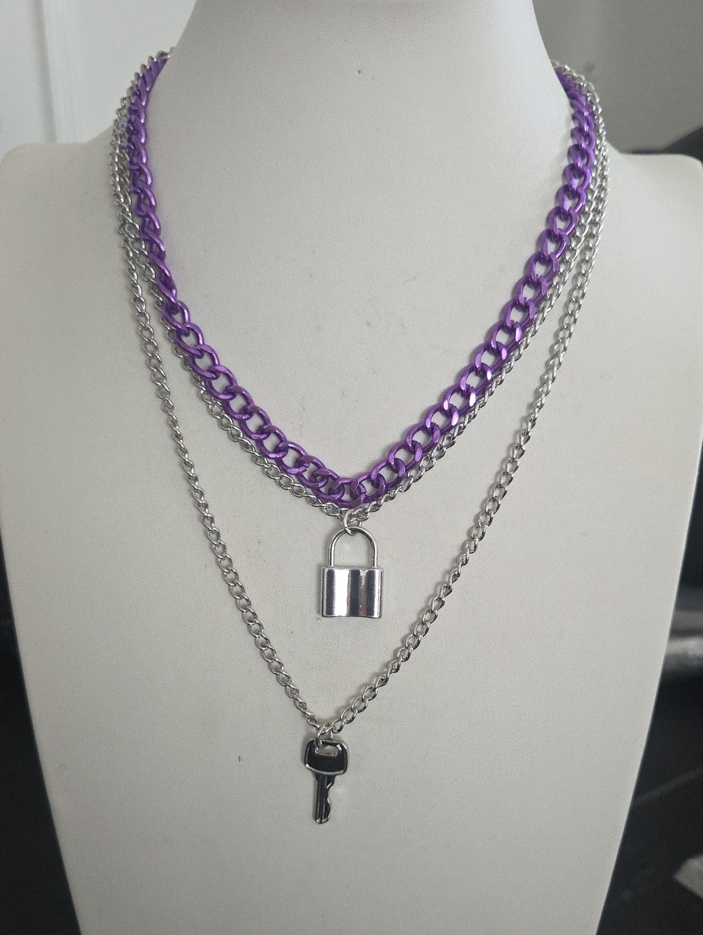 Paparazzi Locked Labor Purple Necklace NWT